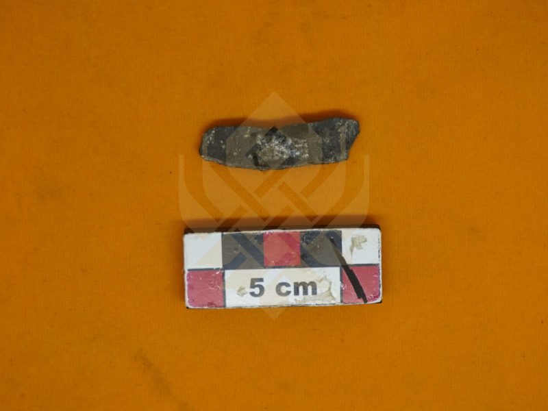 Serpihan Batu Alam 1