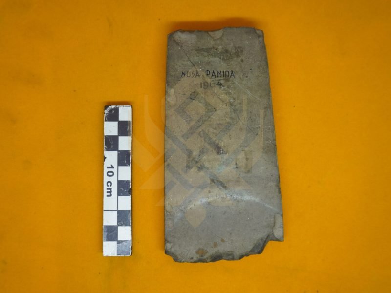 Kapak Persegi (Beliung) 2